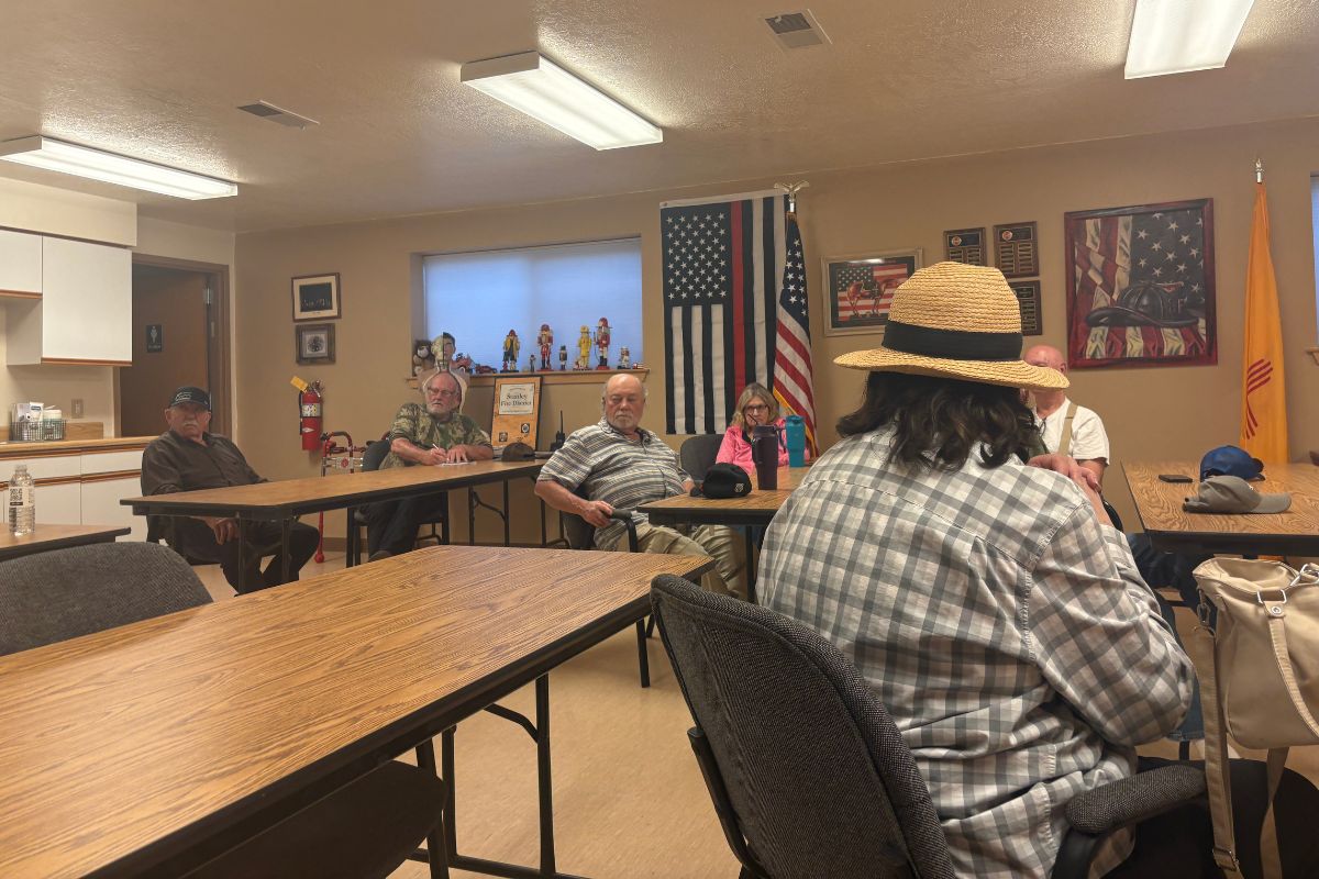 Stanley residents met for their sixth meeting on Tuesday, Sept. 24 at the Stanley firehouse, where several community members expressed their issues with accessing water in their homes and from their wells. (Lauren Lifke)