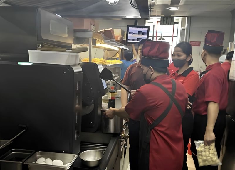 Botinkit Chefbot Robot - Incredible High Resolution City Illustrations | Free Download