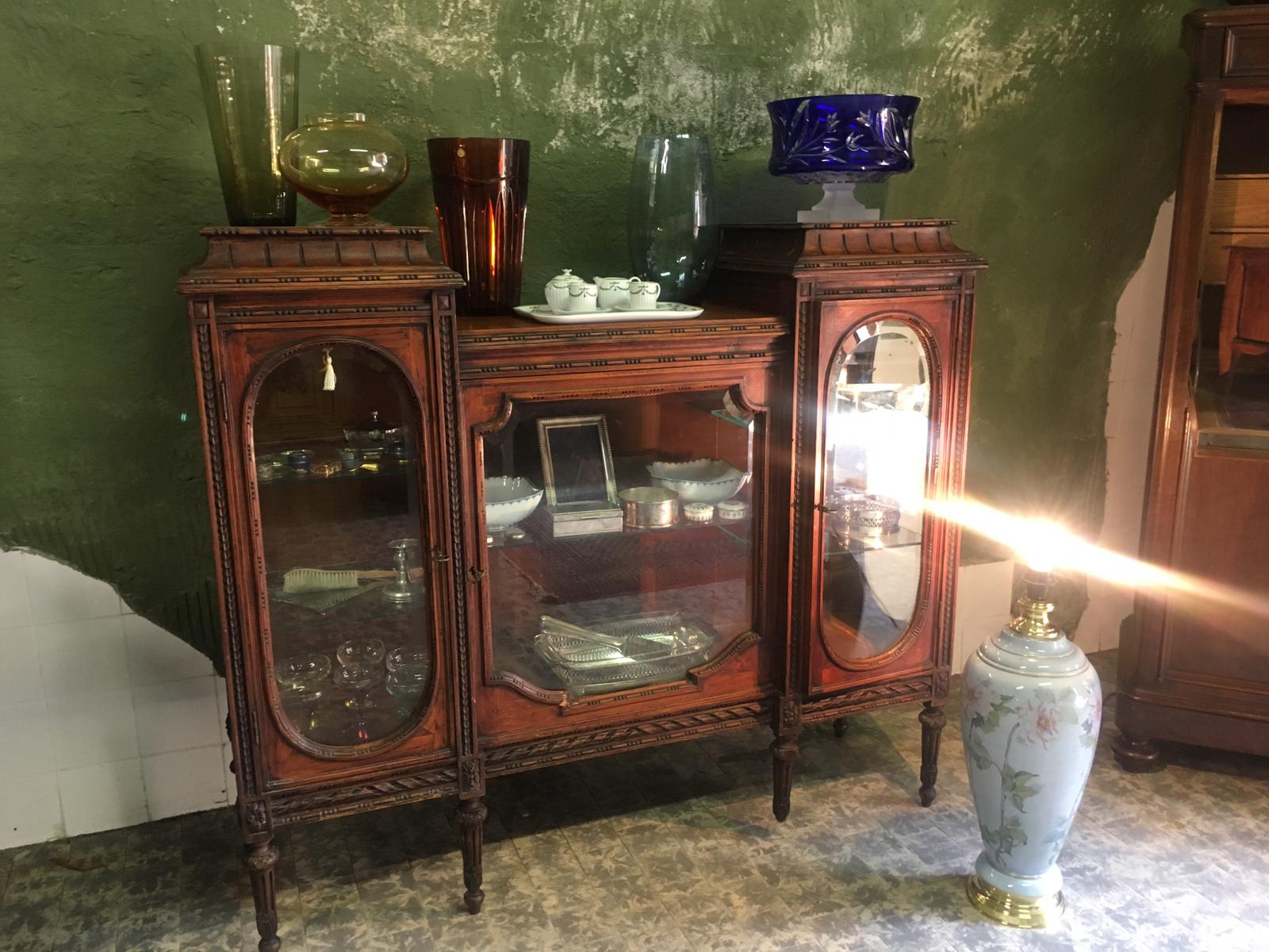 Egodì vetrinetta antica