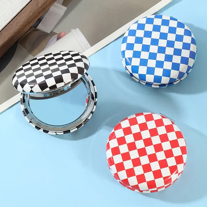 42 POPS 0819 Checkered Design Double Sided Folding Mini Hand Mirror
