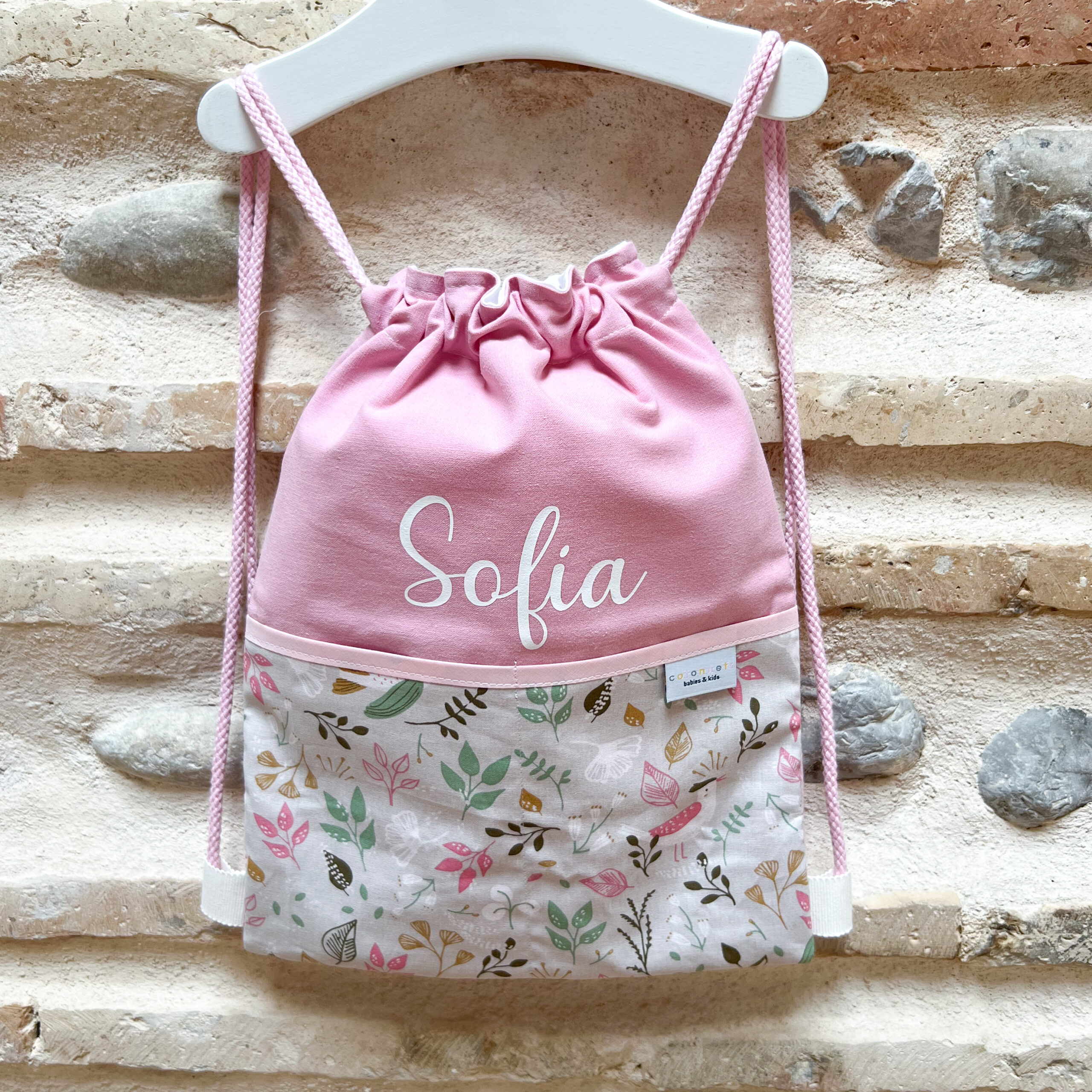 Mochila personalizada cuerdas pajaritos y flores rosa
