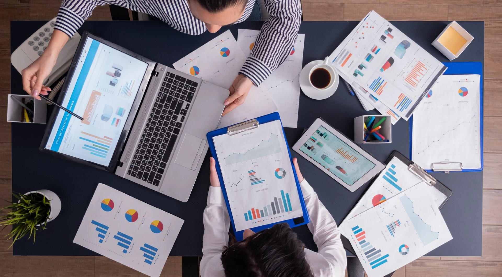 photo of working during a digital marketing audit