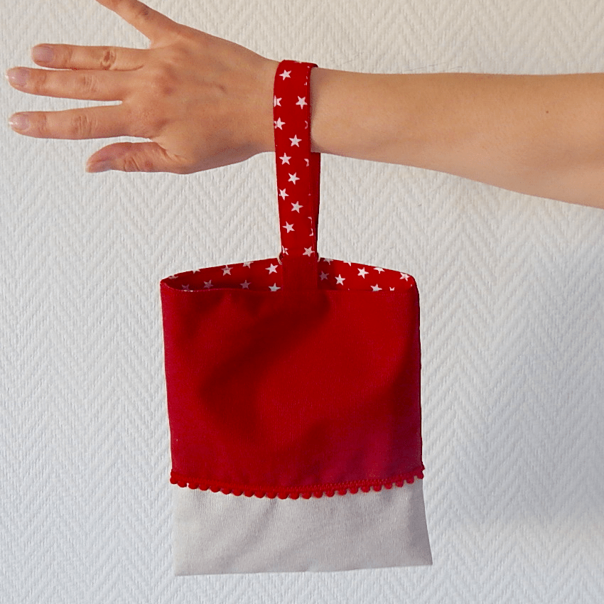 Pochette en coton rouge et lin ecru