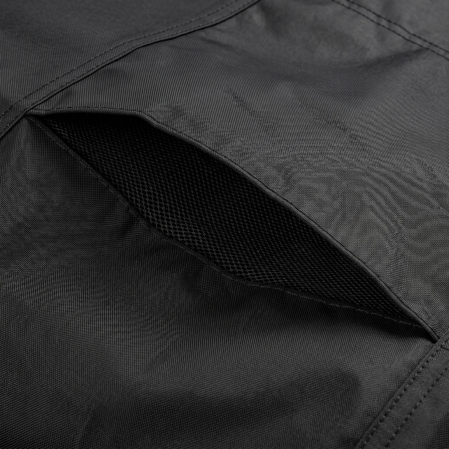 Mesh air vent detail for custom cover