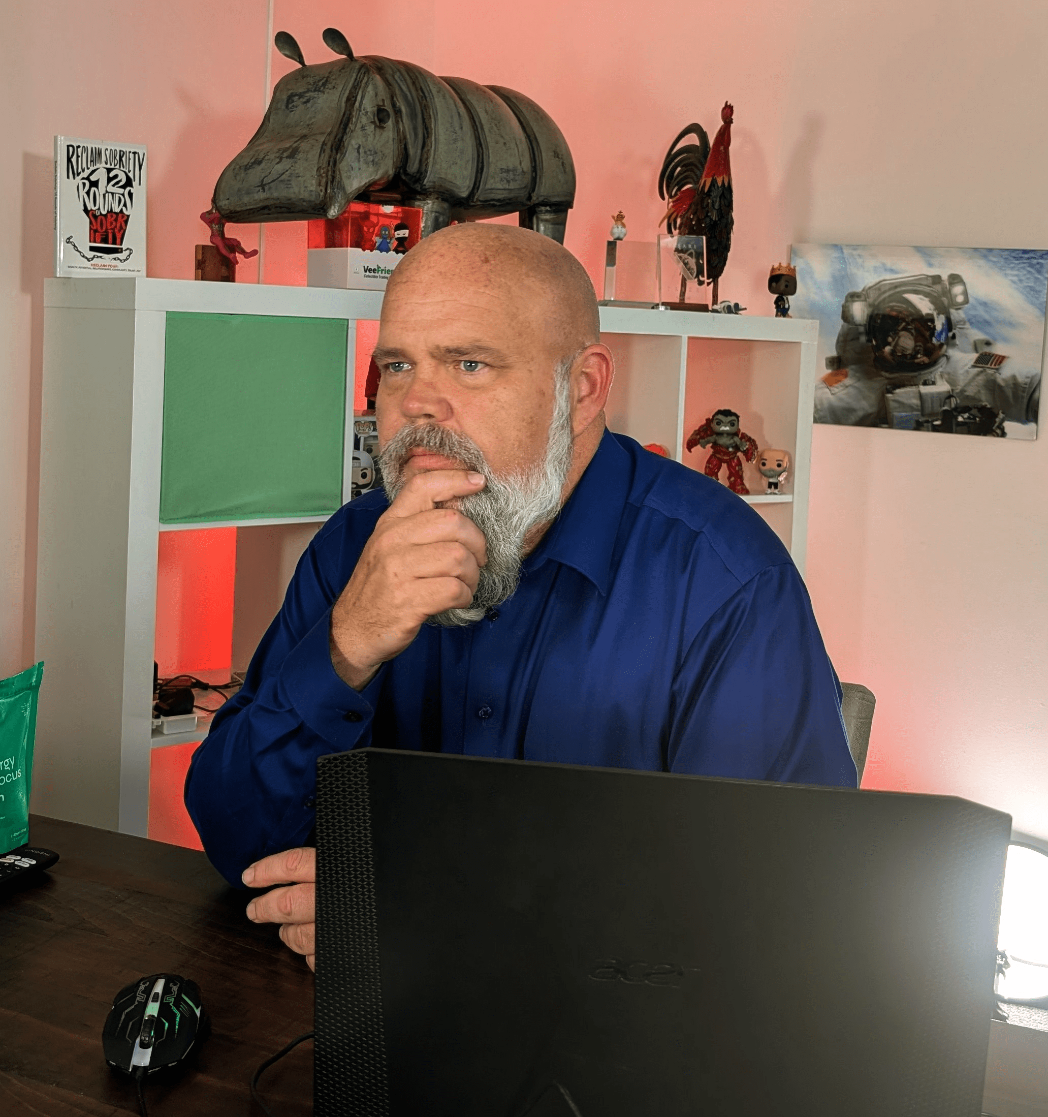Ken Pondering