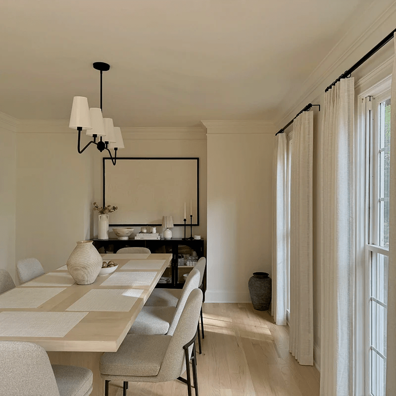 Which type of curtain material has the best thermal insulation?