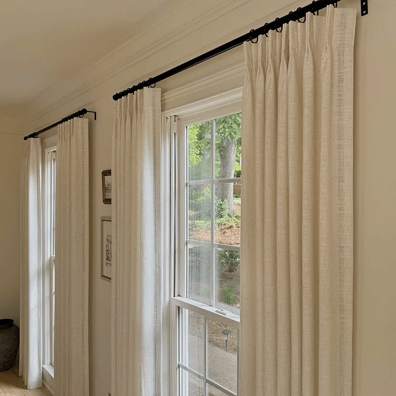 Which type of curtain material has the best thermal insulation?