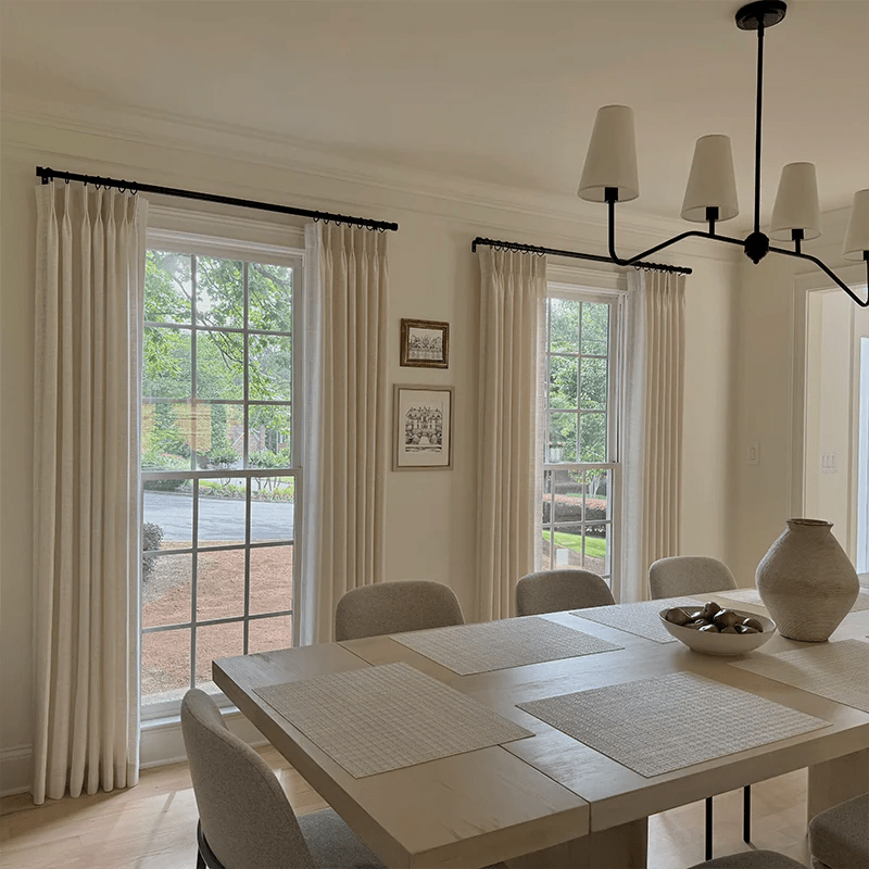 Which type of curtain material has the best thermal insulation?