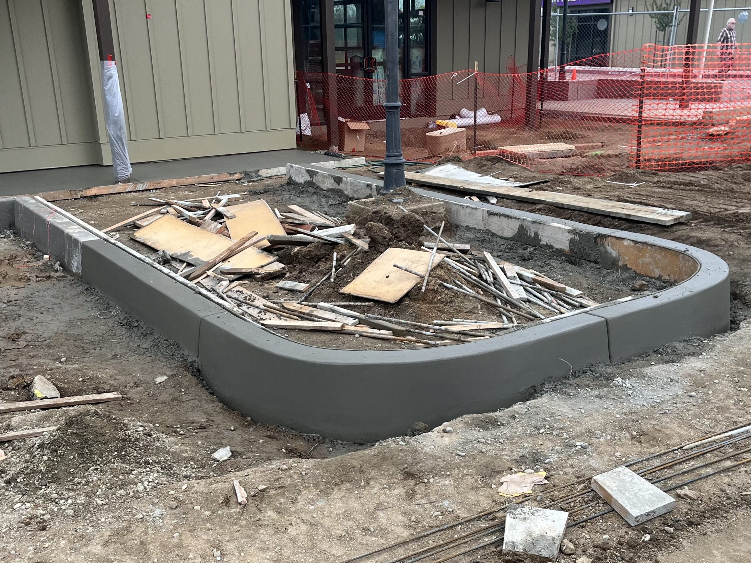 Landscape curb installation