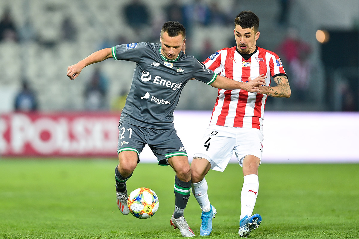 Rc lechia gdańsk dotychczas zmieniała herb w swej historii kilkukrotnie. PKO BP Ekstraklasa: Lechia GdaÅ„sk - Cracovia, godz. 18:00