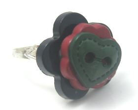 Ring – Trio Of Buttons