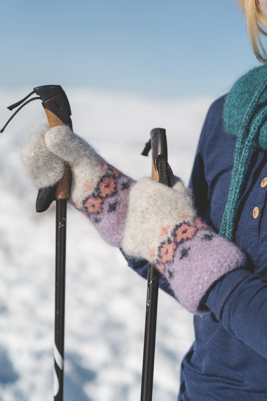 Turn Leftover Yarn Into Winter Magic with This Nordic Mittens Pattern