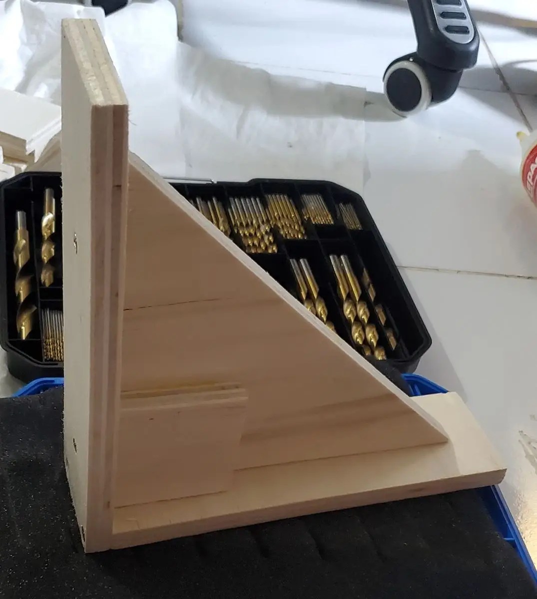 Basic DIY shelf brackets all together