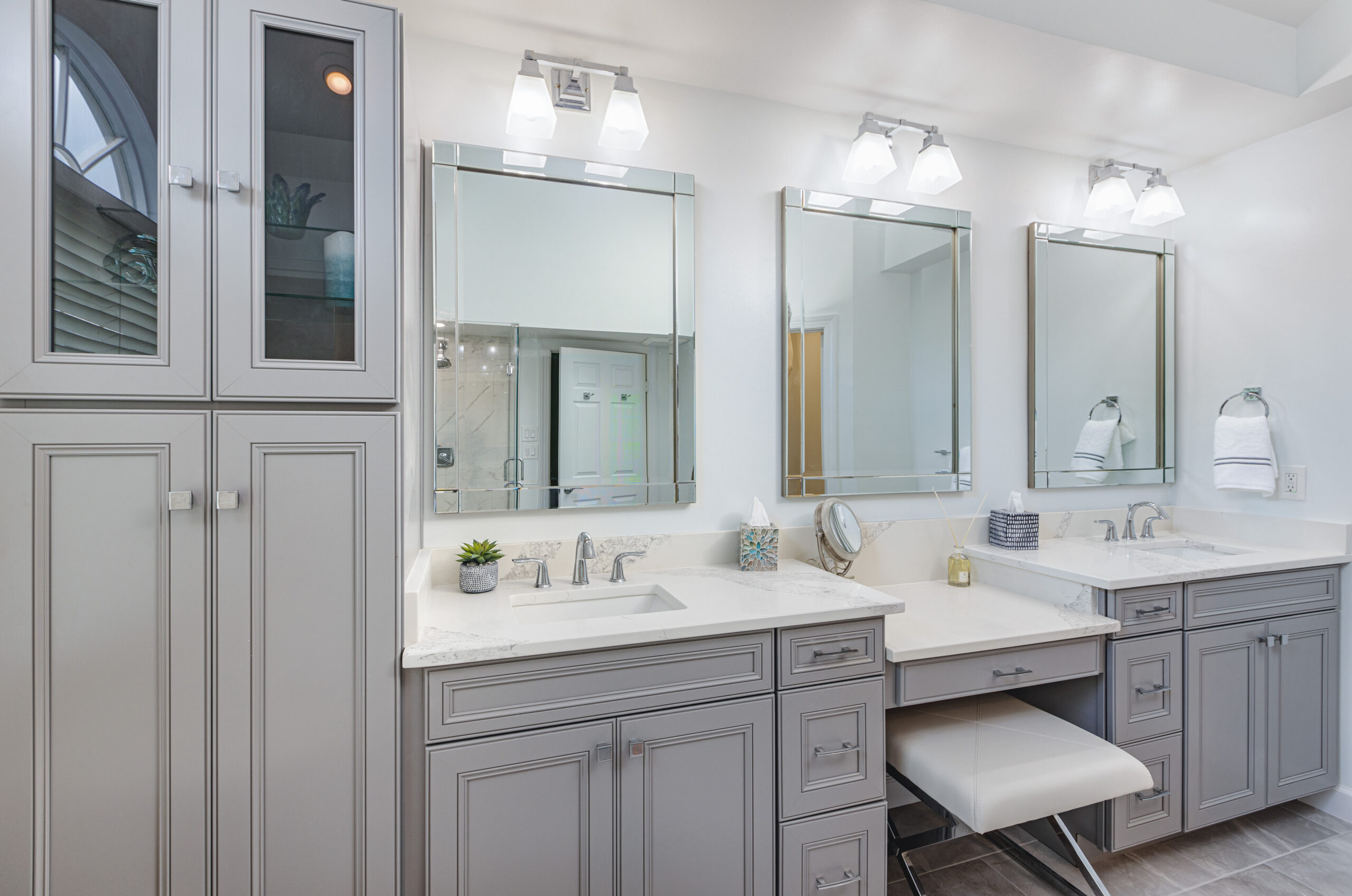 small bathroom remodel contractors near me_1