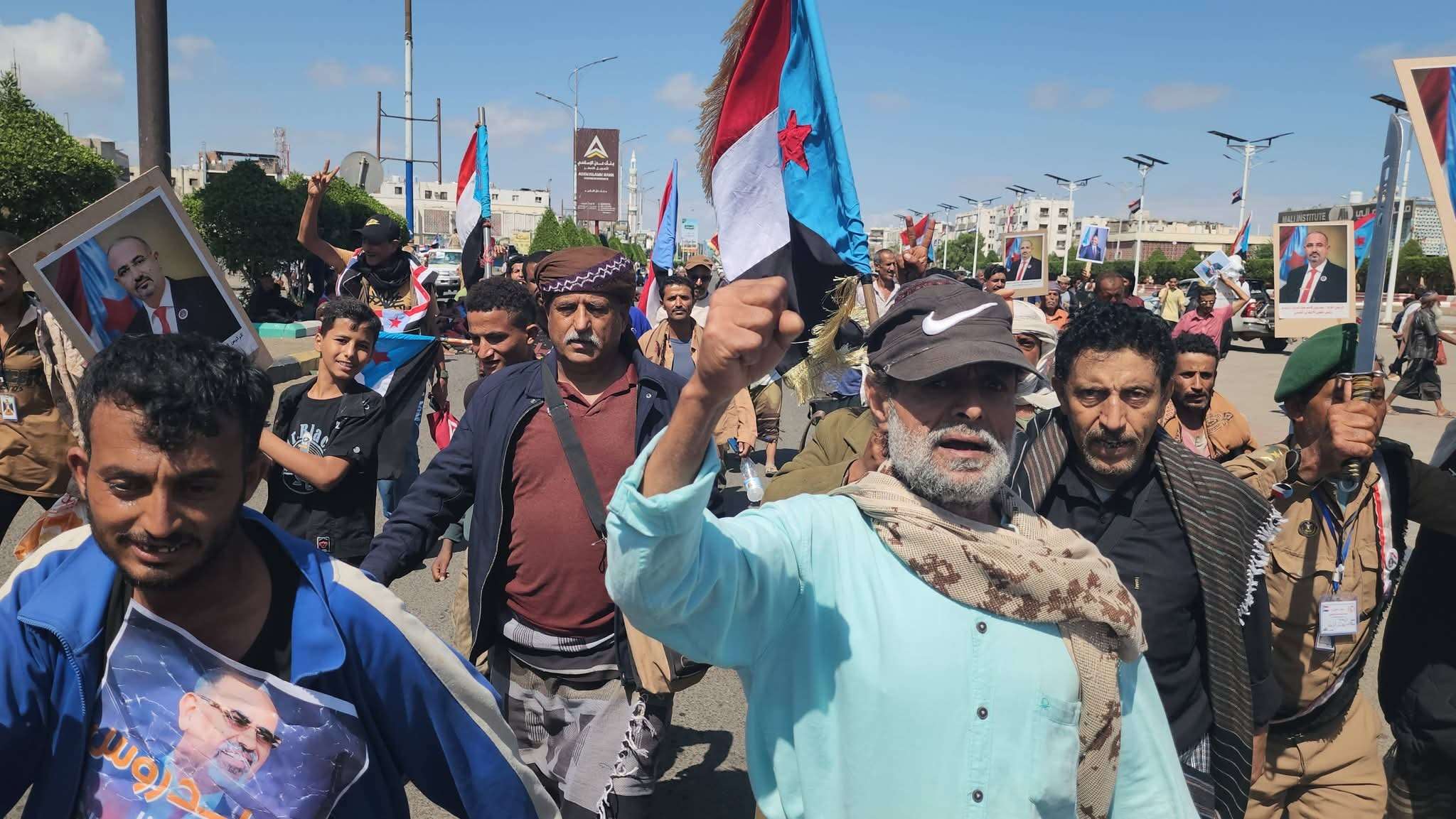 بيان سياسي هام صادر عن المليونية الجماهيرية بعدن