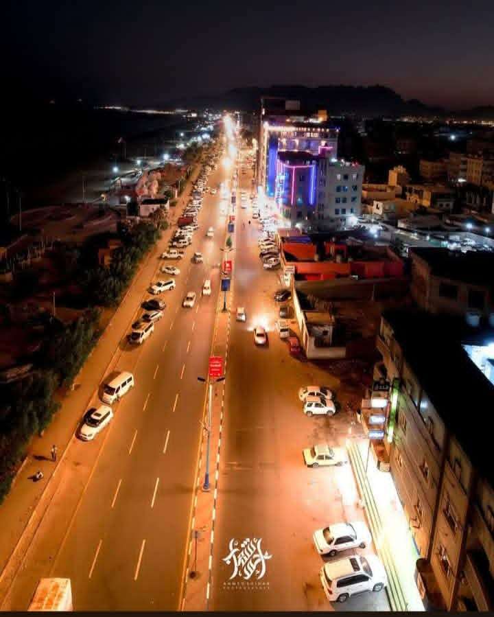 البرلماني الحميري: أي تحريف في القسم الدستوري خيانة للجمهورية وبداية تعثر للحكومة البرلماني الحميري: أي تحريف في القسم الدستوري خيانة للجمهورية وبداية تعثر للحكومة