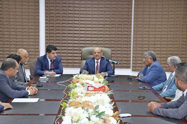 محافظ البنك المركزي يكشف حقيقة تحريك اسعار الصرف