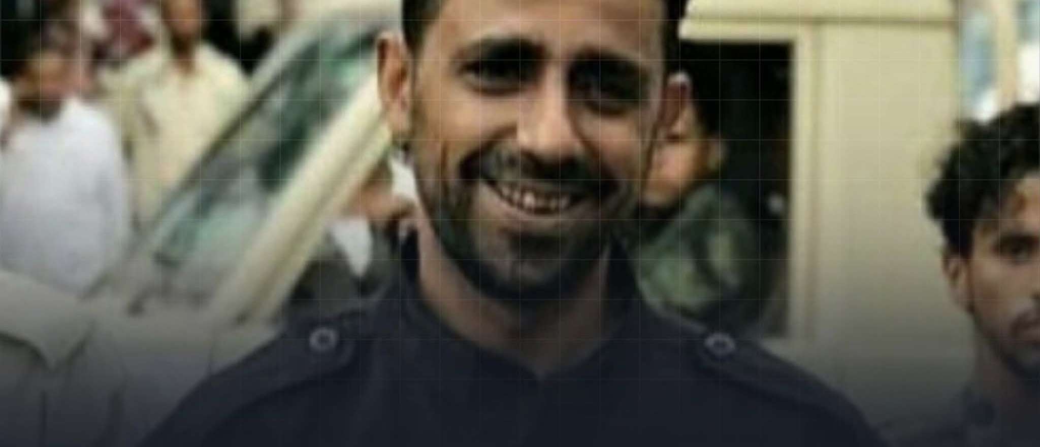 اعتقال مواطن في الحوطة لرفعه علم الجمهورية.. وتواطؤ أمني يثير غضباً شعبياً واسعاً بلحج اعتقال مواطن في الحوطة لرفعه علم الجمهورية.. وتواطؤ أمني يثير غضباً شعبياً واسعاً بلحج