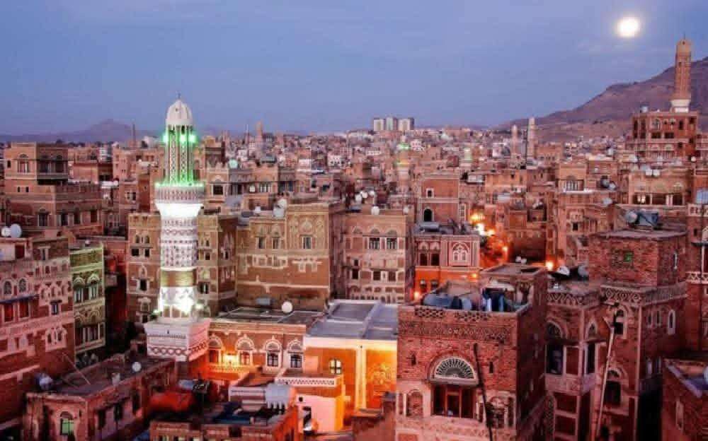 بعثة كبرى من أبين تتوجه إلى صنعاء وسط حالة ترقب