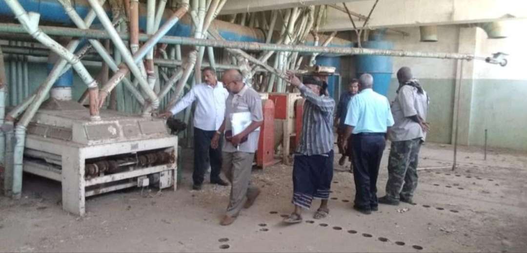الانتقالي يوفد فريقا لمعاينة مصنع الغلال في عدن