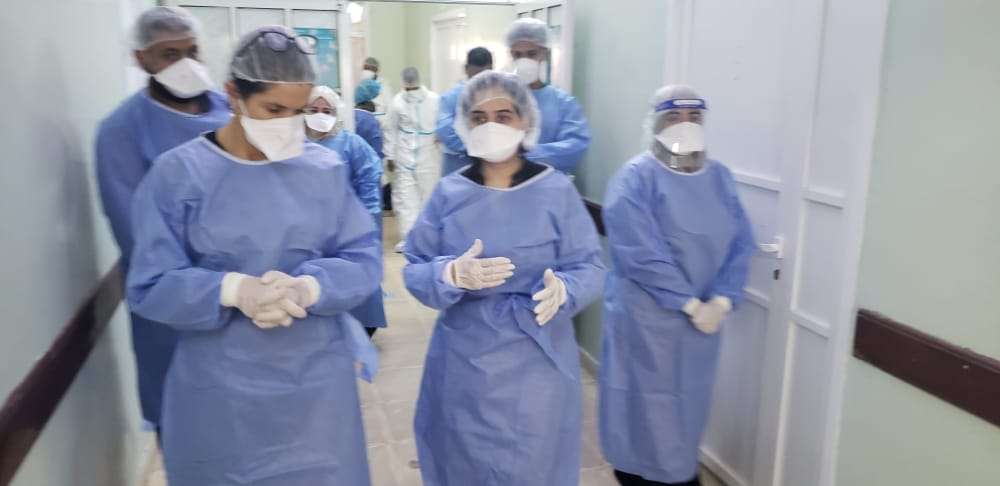 وفد رفيع من منظمة الصحة العالمية يزور مستشفى الصداقة في عدن