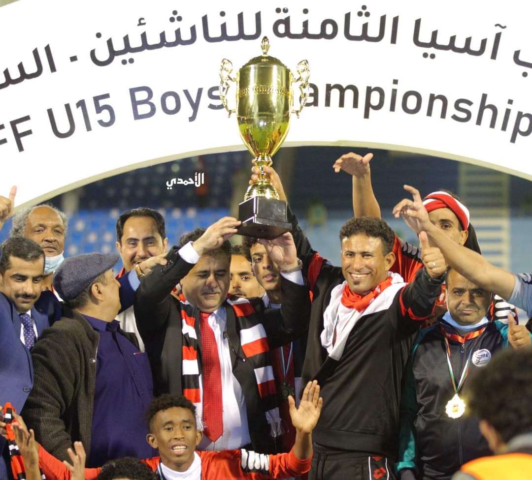 حصري.. الكشف عن موعد استقبال الرئيس هادي للمنتخب اليمني وموعد عودته إلى عدن