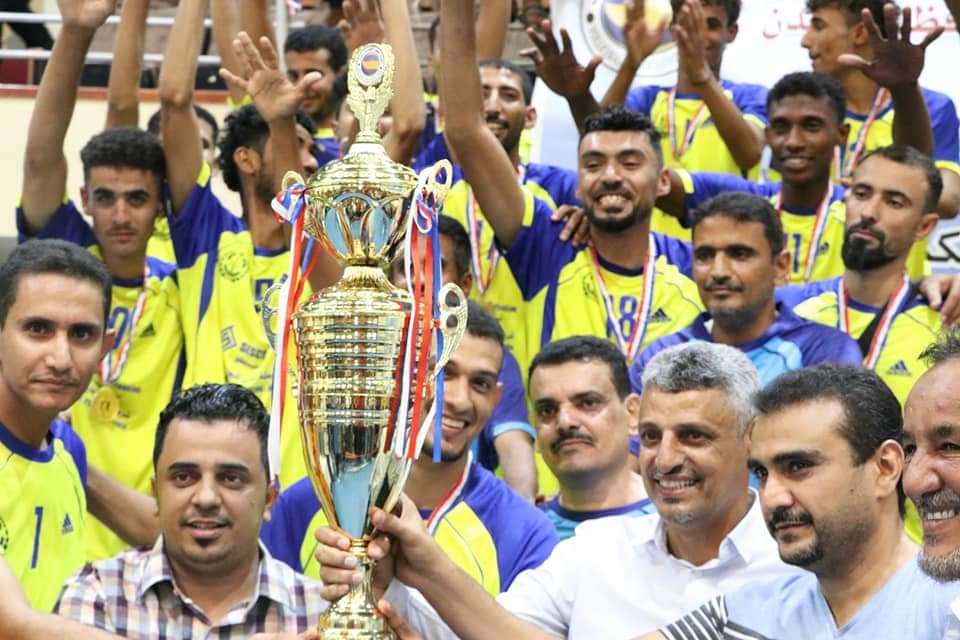 الشعلة يحقق بطولة كرة الطائرة للكبار بعدن