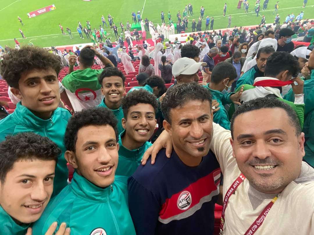 صحفي يمني:اجهشت بالبكاء بعد نهاية مباراة الجزائر وتونس بقطر لهذا السبب