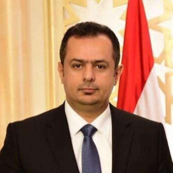 هل زيارة معين عبدالملك الطارئة إلى الرياض تتعلق باقالة بن عديو وعدد من الوزراء؟