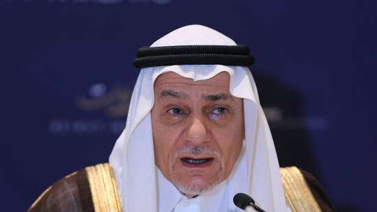 الأمير تركي الفيصل يحذر من خطر وجودي قد يصيب الدول الخليجية ويتحدث عن جرس إنذار