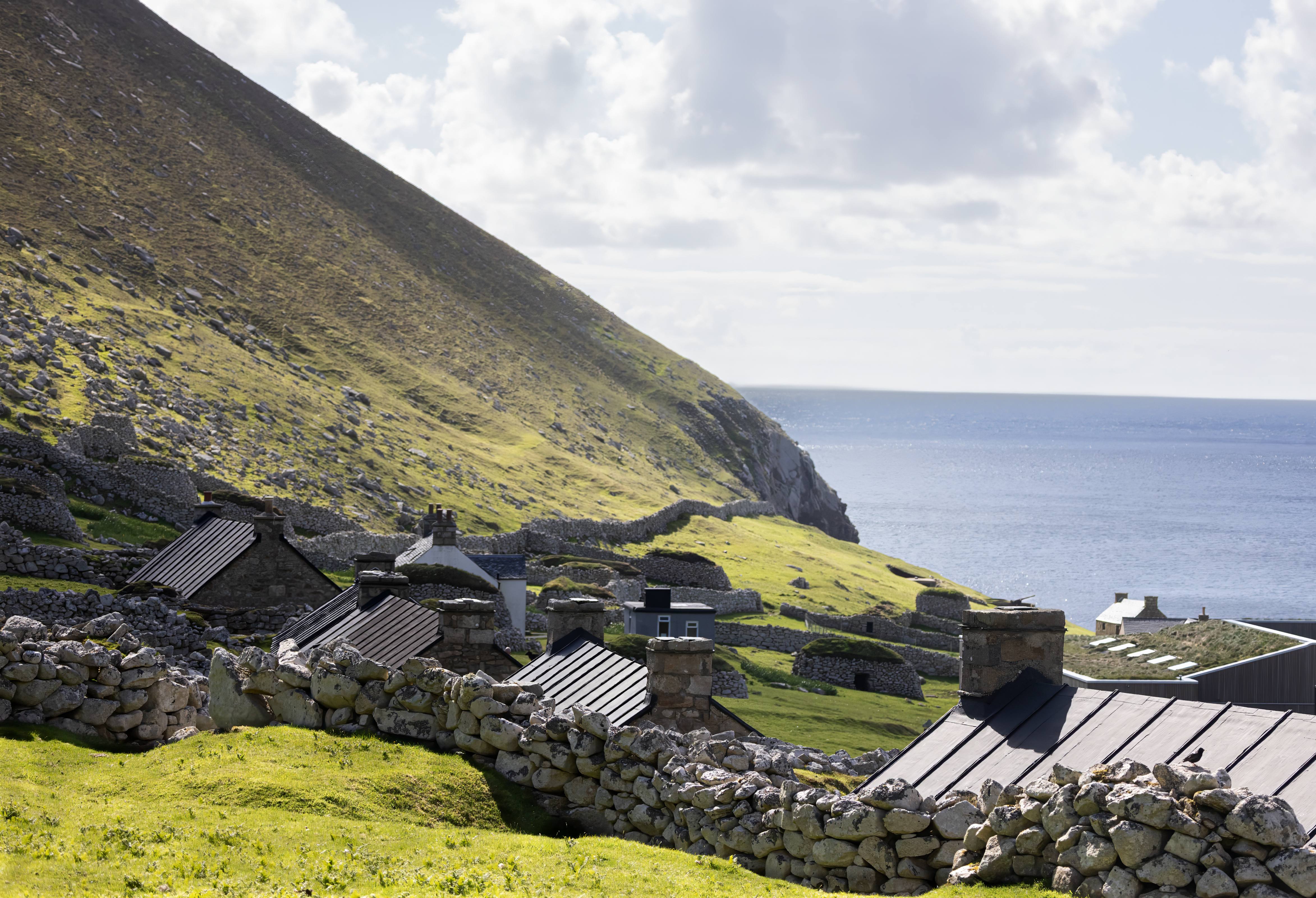Rocks - Isle of North Uist - Oiseval, Scotland