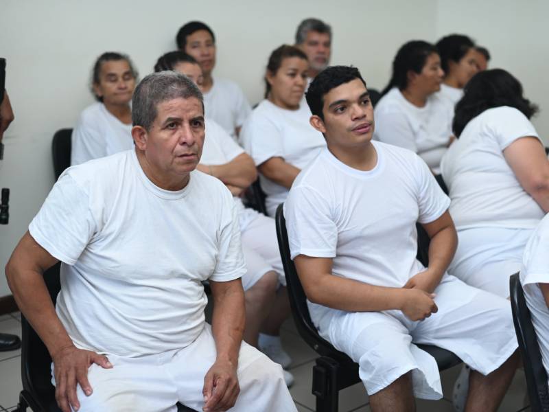 Zavala en juicio: ¿Venganza política? / Fidel Zavala enfrenta audiencia por estafa agravada, denuncia su abogada irregularidades en el proceso. ¡La justicia en la mira! / El Salvador / Judicial / 📷 CJ