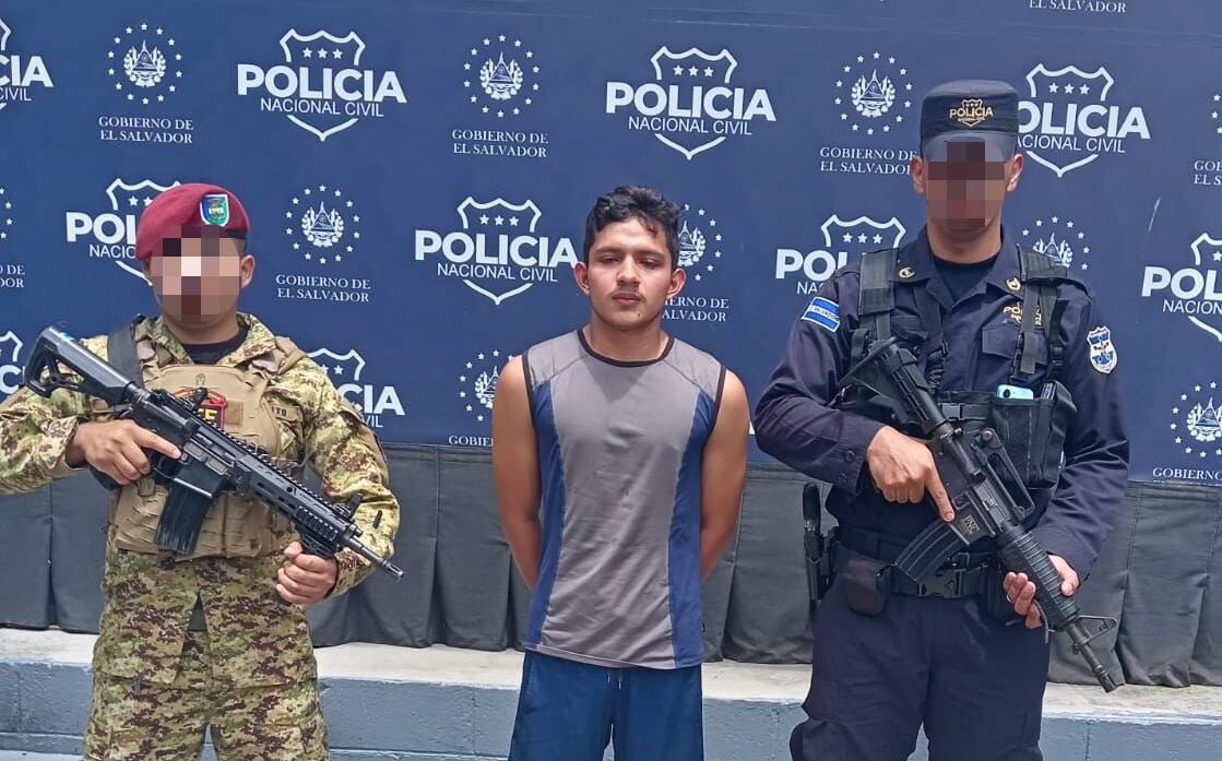 Capturan a “Pirata” de MS-13 en cerco en San Bartolo / La PNC captura a René Alejandro Vásquez Estrada, alias “Pirata”, de la MS-13, en el cerco de seguridad en San Bartolo, Ilopango, ordenado por Bukele. / Seguridad / cerco de seguridad /