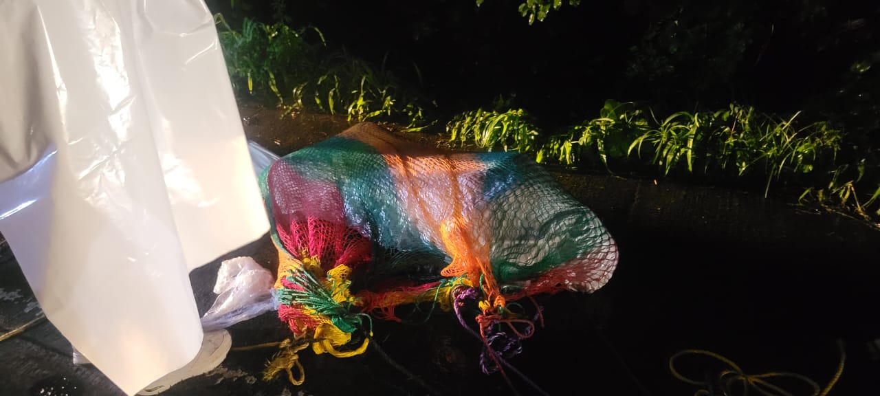 Hallan cadáver en estado de putrefacción en Tecoluca, San Vicente / Hallan un cadáver en estado de putrefacción en una quebrada de Tecoluca, San Vicente, el 2 de julio de 2025. La víctima no ha sido identificada. / Suceso / cadáver /