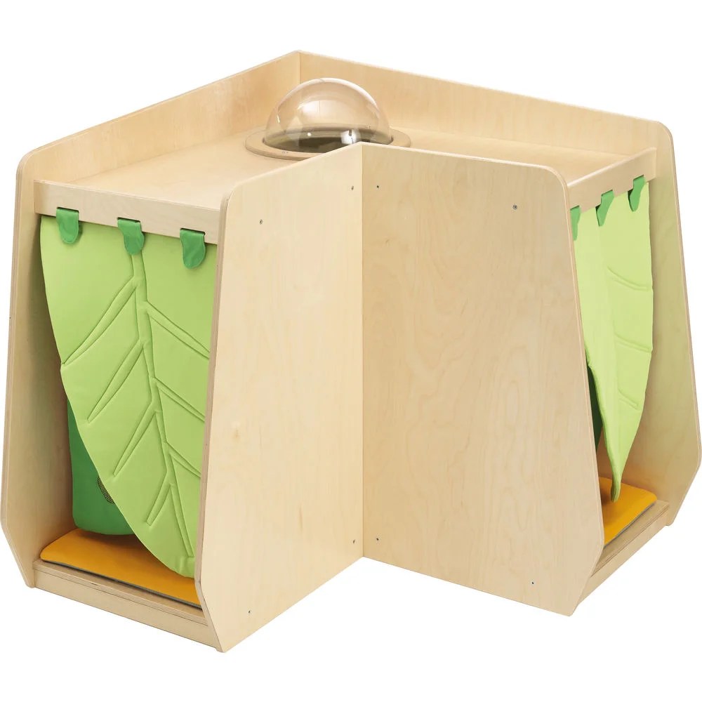 Corner with Curtain and Viewing Bubble Creating Classrooms