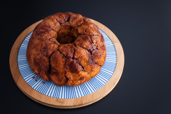 super simple cinnamon monkey bread