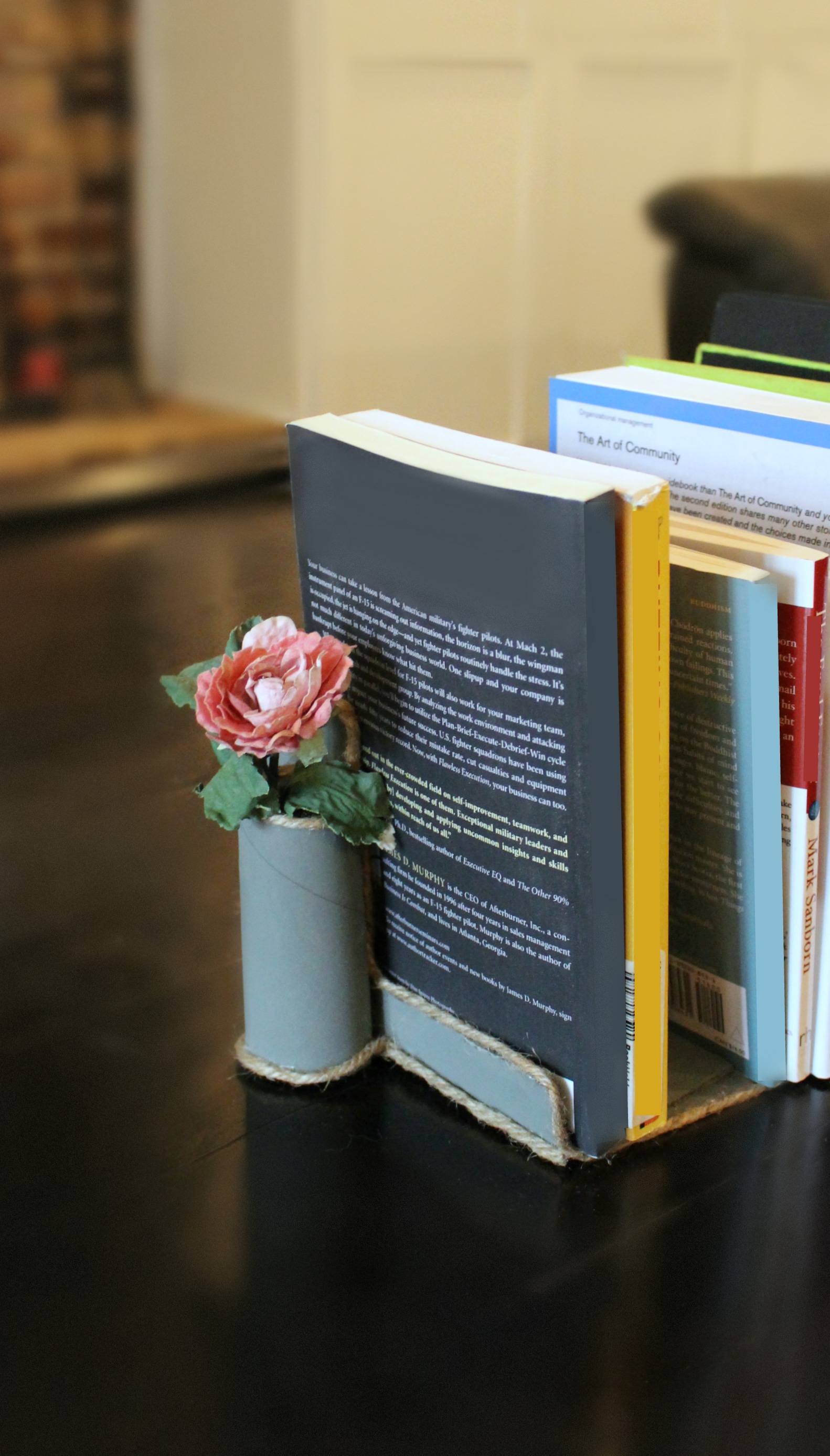 Upcycled Diy Flower Vase Bookends Creative Cynchronicity