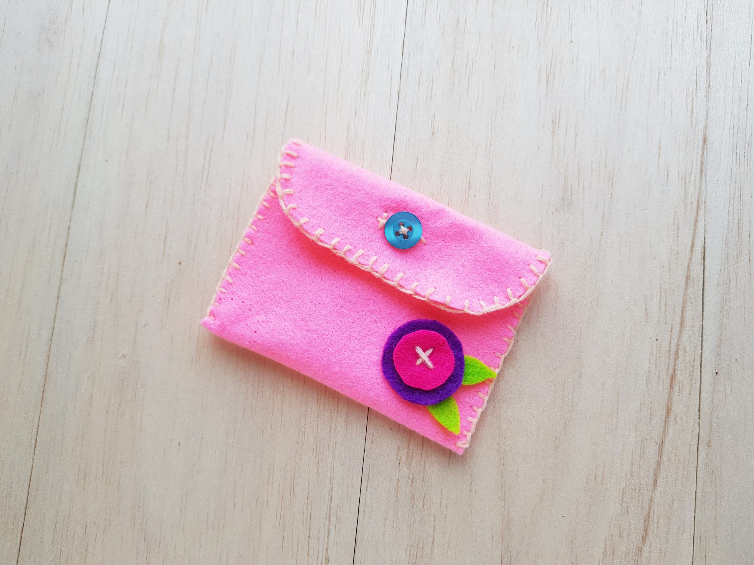 Easy felt coin purse hand sewing project for kids