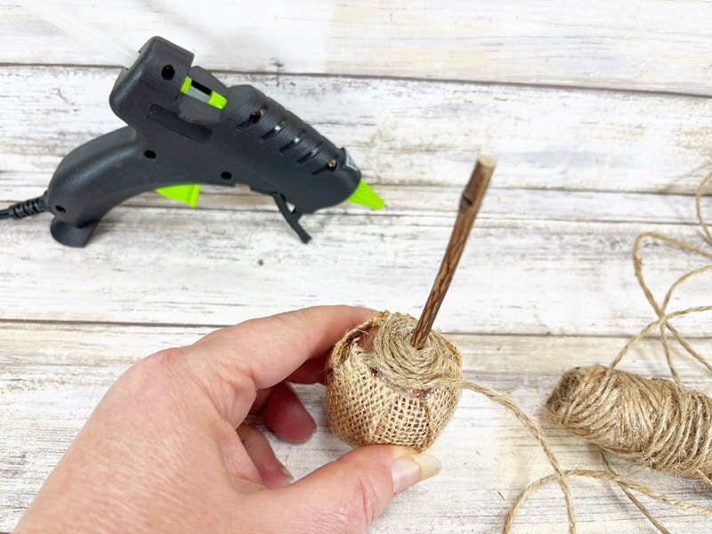 Dollar Tree Acorn Craft Easter Eggs Creatively Beth #creativelybeth #dollartree #eastereggs #acorns #craft #diy #fall #autumn #thanksgiving #burlap