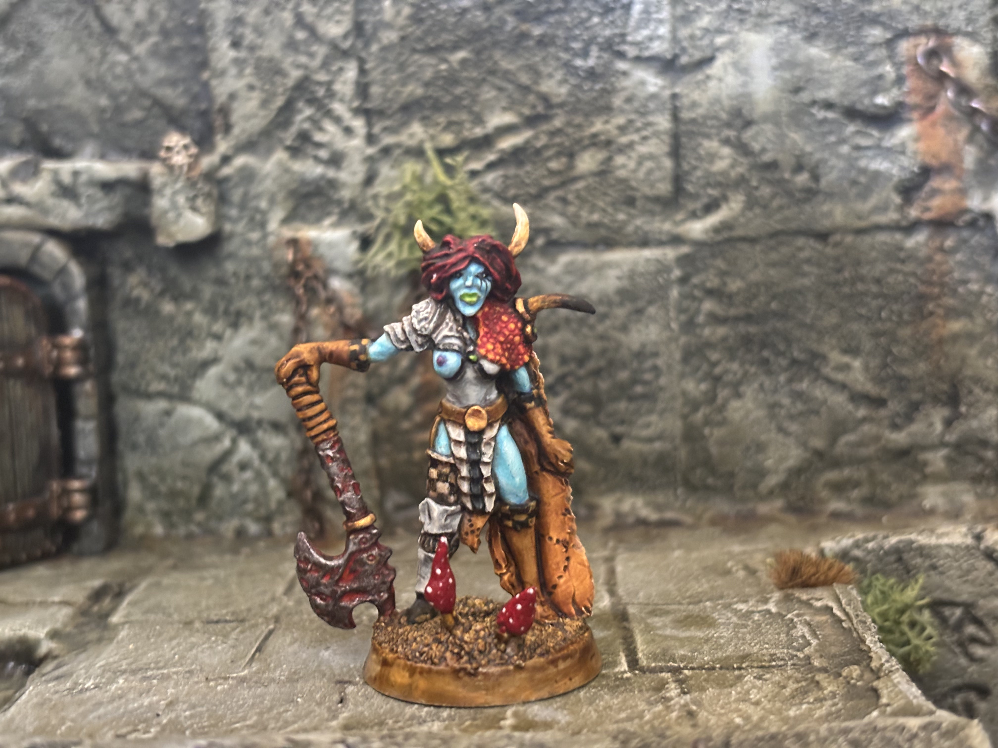 San-Zee the Soul Devourer - a(major) Chaosette with a huge soul eating battle axe, baroque armour, dragon hide and lustrous fur cloak - the inhuman strength it takes to wield this enormous axe is legendary!