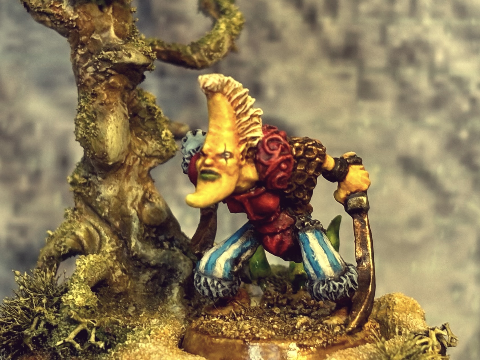 Vemma the Reaver - a Moon faced (major Chaosette) Warrior - duel welding short sword and Scimitar.. dressed very much like a pirate!