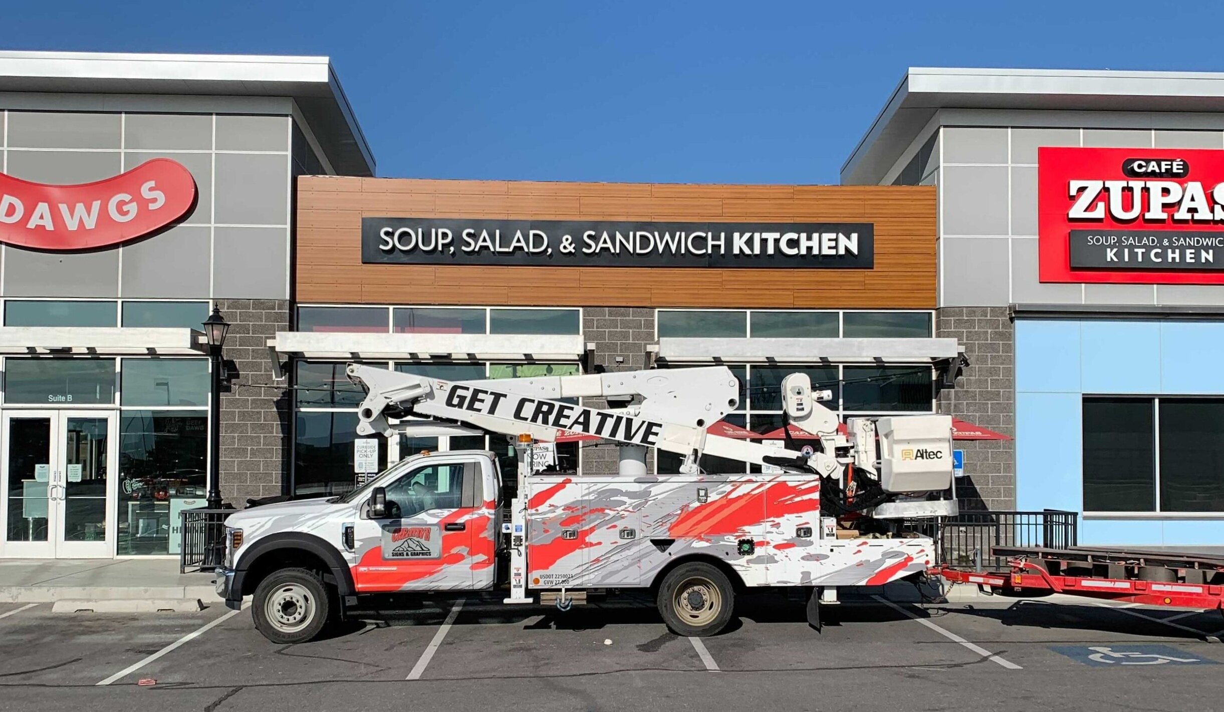 Custom outdoor channel letter sign