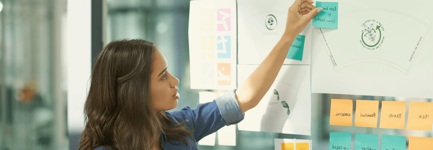 Marketer_working_on_content_strategy