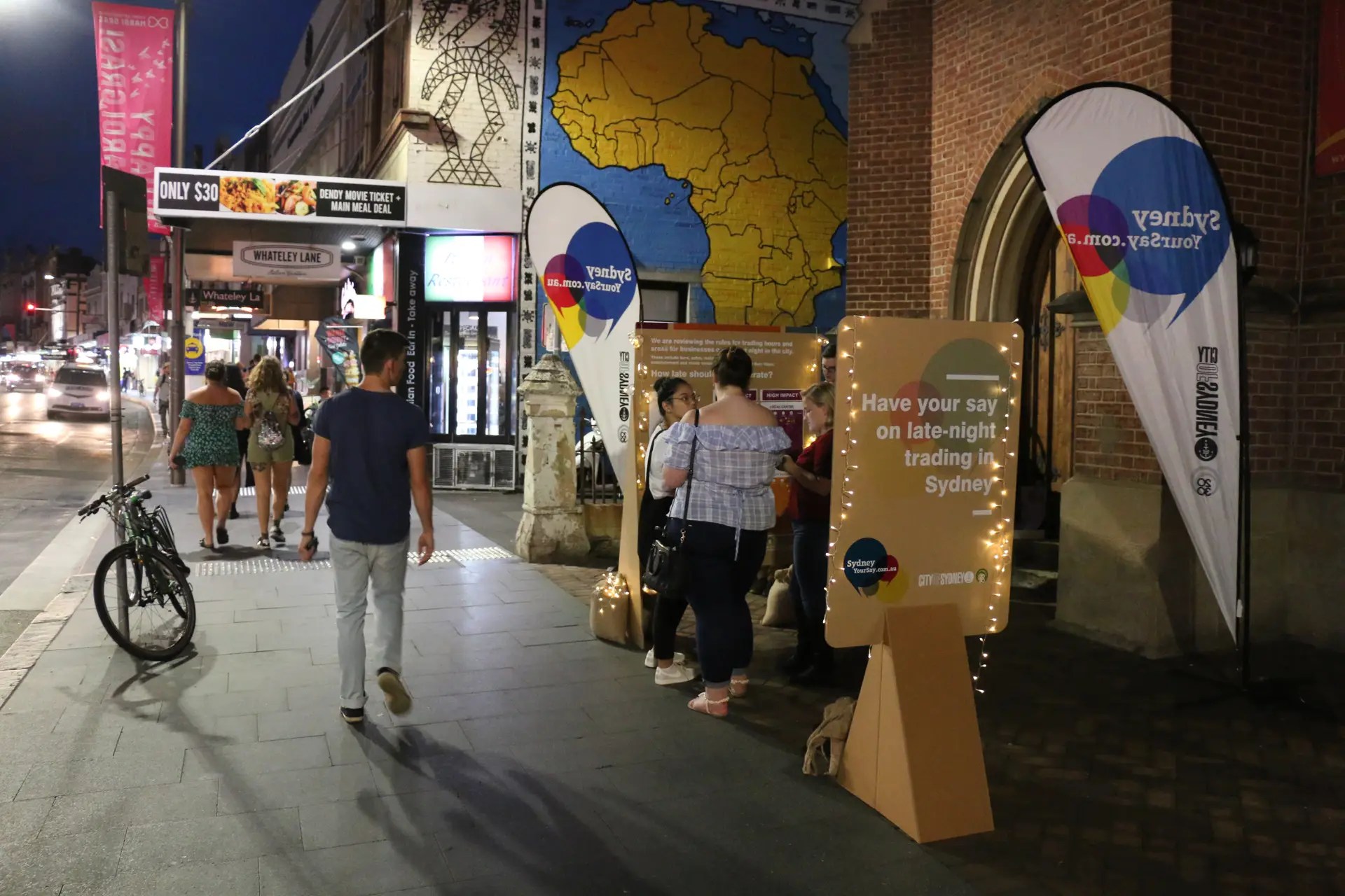 CRED Consulting, Pop-up at night with participants