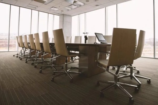 Survey Finds 10 Percent of Senior Maritime Executives Will Retire Soon