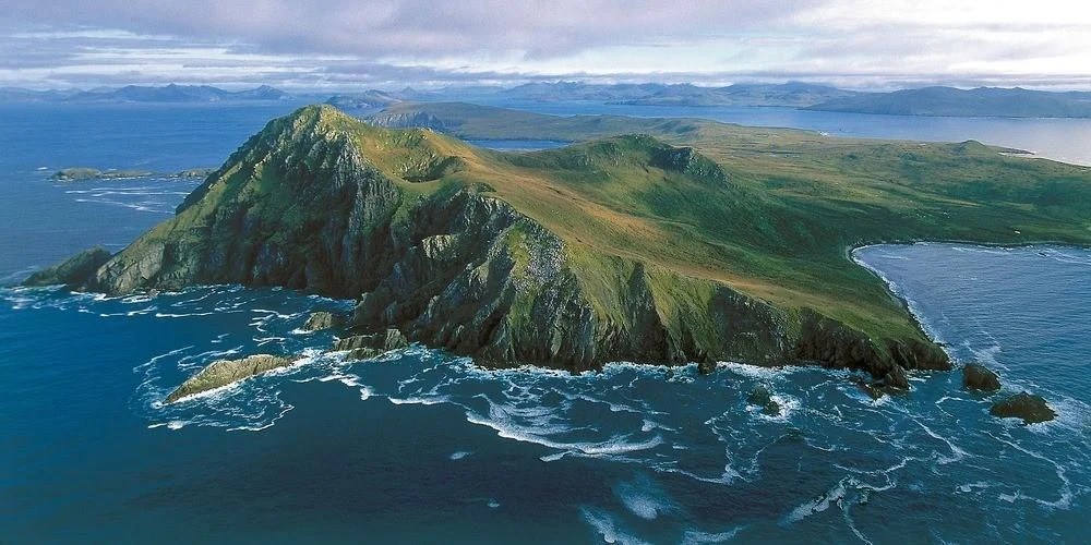 Cautions Against Rerouting Ships Around Cape Horn