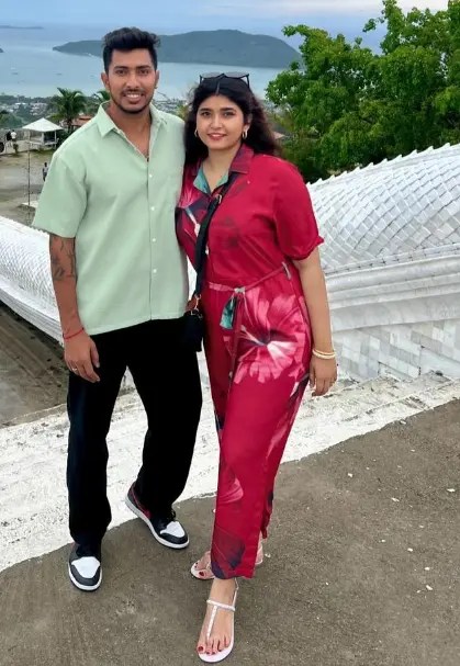 Happy 4th anniversary to my partner in crime