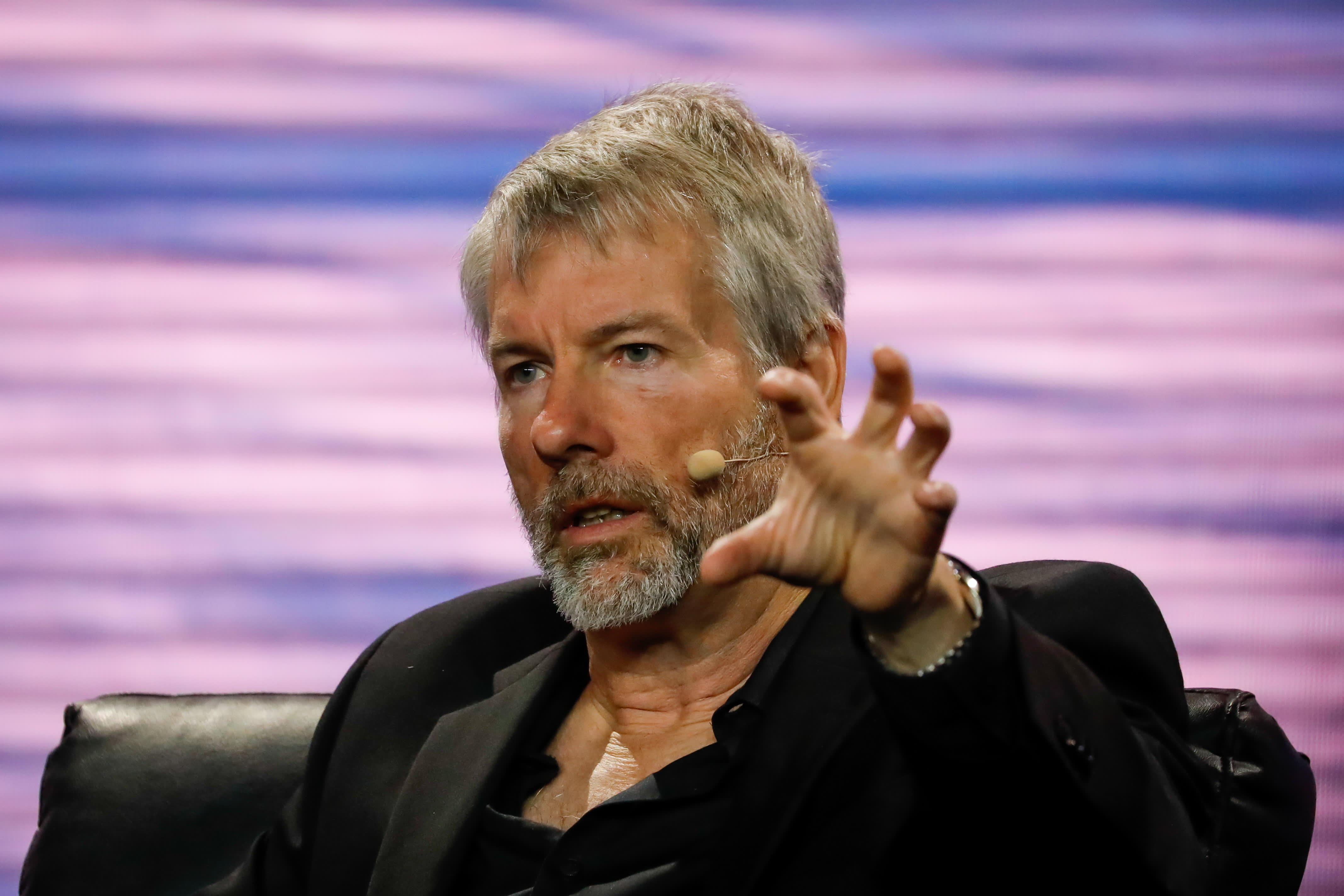 Michael Saylor : le GigaChad du Bitcoin ? Michael Saylor : le GigaChad du Bitcoin ?