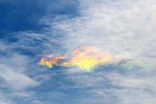 【彩雲】虹色に輝く雲を釧路管内各地で確認…16日には釧路震度3