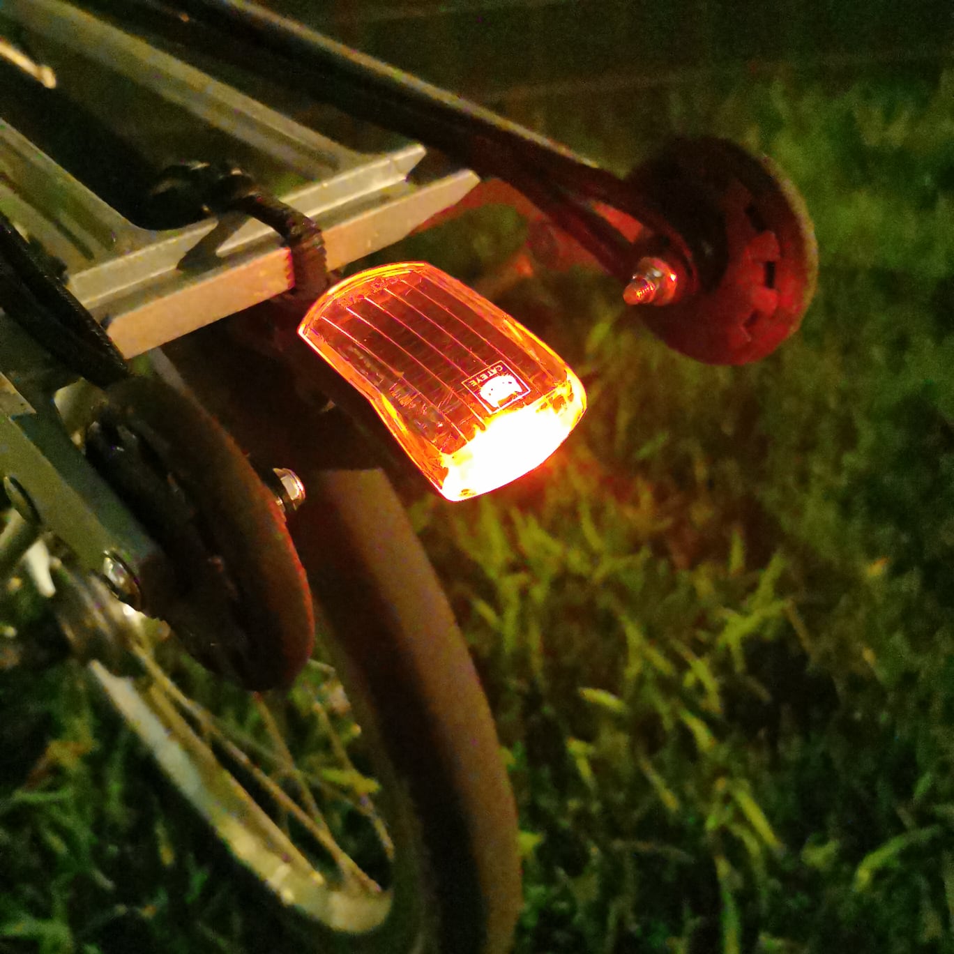 環境に感応する自転車ライト u2013 Critical Cycling